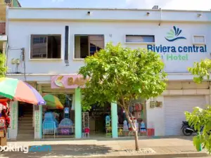Riviera Central Hotel
