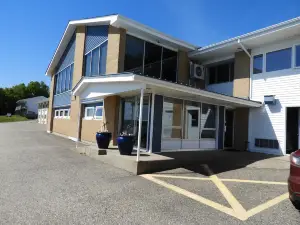 Admiral Digby Inn Restaurant and Cottages