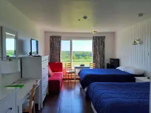 Balmoral Motel