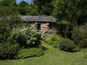 Cwm Irfon Lodge Cottages