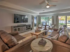 Lakefront Home with Dock in Mabank Near Golfing!