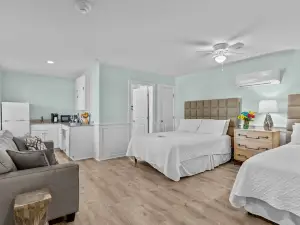 Loggerhead Inn and Suites