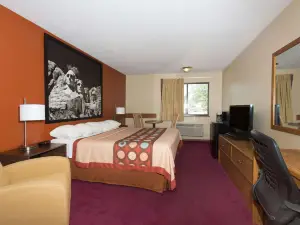Super 8 by Wyndham Chadron NE