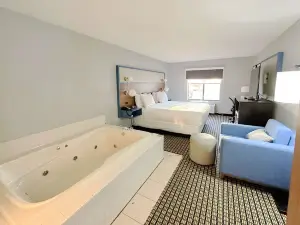 AmericInn by Wyndham Reedsburg
