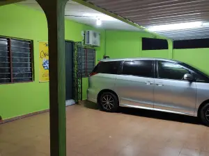 HOMESTAY OPAH (MUSLIM ONLY)