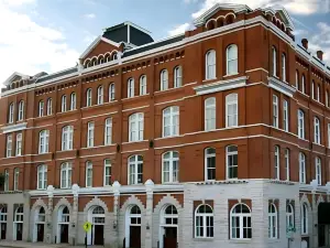 Hotel Indigo Savannah Historic District