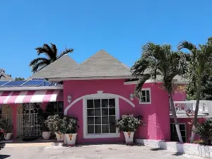 237 Bratton Avenue
