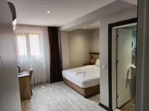 Usak Otel Akdag