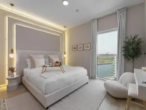 Maison Privee - Water's Edge 10