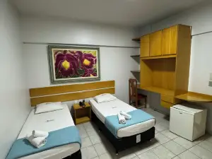 Hotel Gemeos