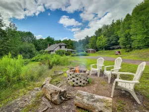 Catskills Mountain Cabin in Bloomville!