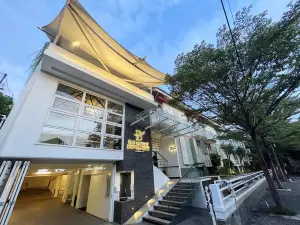 Bening Boutique Hotel Managed by Salak Hospitality - Syariah Hotel
