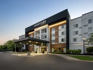 コートヤード・エジソン・ウッドブリッジ