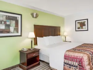 Days Inn by Wyndham Oneonta Al