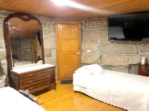 House with One Bedroom in Paso de Abeleda, with Wonderful Mountain View, Balcony and Wifi