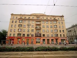 莫斯科夫斯基 155 號歡迎回家公寓飯店
