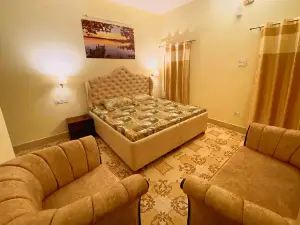 Ekant Guest House