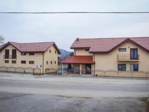 Pensiunea Floris