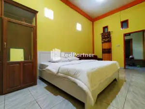 Hotel Hing Amimah Near Bau Bau Port RedPartner