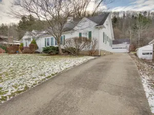 Charming & Spacious Olean Home w/ 2 Fireplaces