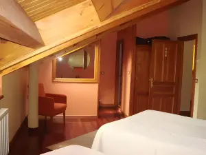 Hotel Rural El Rexacu