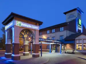 Holiday Inn Express Strathclyde Park M74, Jct.5