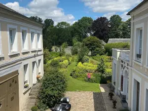 Au Jardin des Deux Ponts