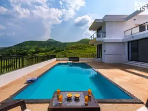 Cascading Valleys by StayVista - Villa with Lush mountain & Lake views and swimming pool