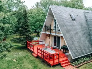 New! ♥The Cabin Hideaway A frame: Minutes to Lake