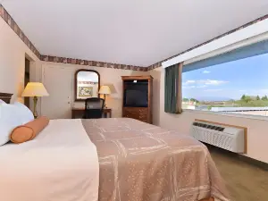 Best Western Movie Manor