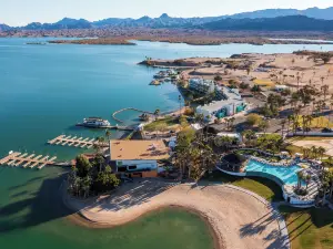 The Nautical Beachfront Resort
