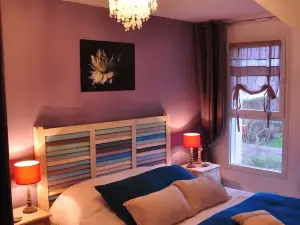 Roulotte Gîtes O bien-être massage Spa Séjour bien-être en hébergement insolite roulotte Karantez ou en gîtes Melon ou Yock à 800 m des plages Maison d'hôte Drogou