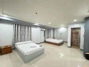 Hotel Ramon