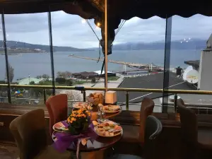 โกลเด้น เอลิท โฮเต็ล