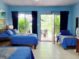 Las Lajas Beach Resort