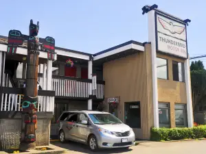 Thunderbird Motor Inn