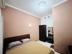 Guest House Kraton Mas
