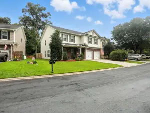 โลว์คันทรี ลักชัวรี ใกล้ปาล์เมตโต บลัฟฟ์ 4 ห้องนอน บ้าน