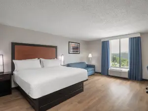 Garner Hotel WYTHEVILLE EAST by IHG