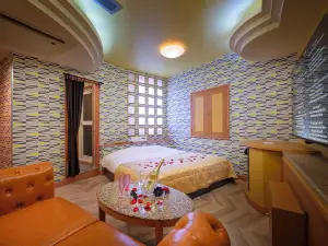 แฮปปี้คิส - สำหรับผู้ใหญ่เท่านั้น