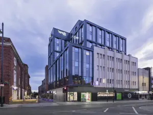 สปาร์คบายฮิลตันลอนดอนรอมฟอร์ด