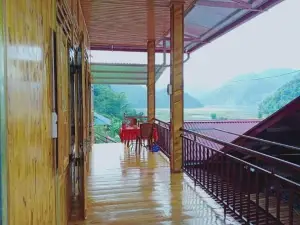 Ba Be Lake View Homestay