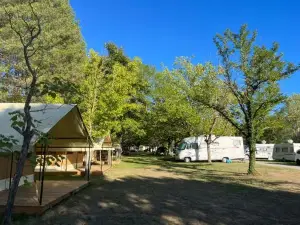 Camping Onlycamp Chamarges