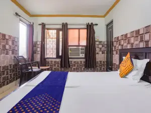 Spot on 75347 Hotel Himalaya