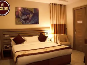 Moz One Executive Guest Rooms Hombori