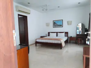 Hotel Arul Inn