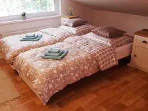 APARTMÁNY Pod ČERCHOVEM
