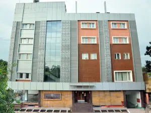 Hotel Thanmayi Inn