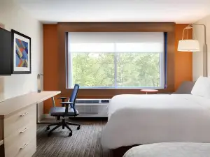 Holiday Inn Express & Suites Canton