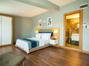 Big Point Hotel